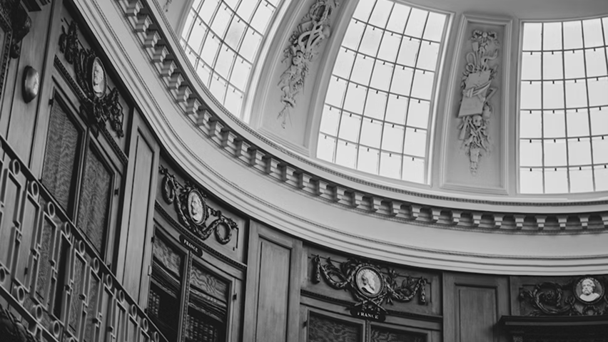 La Réglementation des Crypto Actifs en France et en Europe – Entretien avec Stéphane Daniel